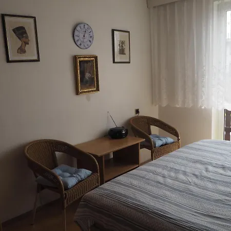 Frederika Séjour chez l'habitant *